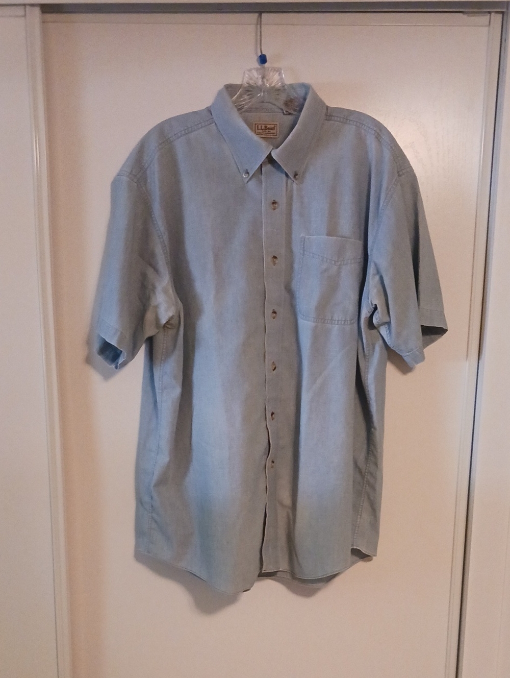 L.L. Bean Men’s Light Blue Short-Sleeve Button-Down Shirt with Chest Pocket